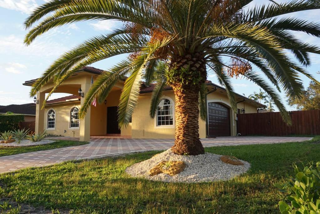 New Luxury Vacation Dream Rental- Sleeps 15! Miami Exteriér fotografie