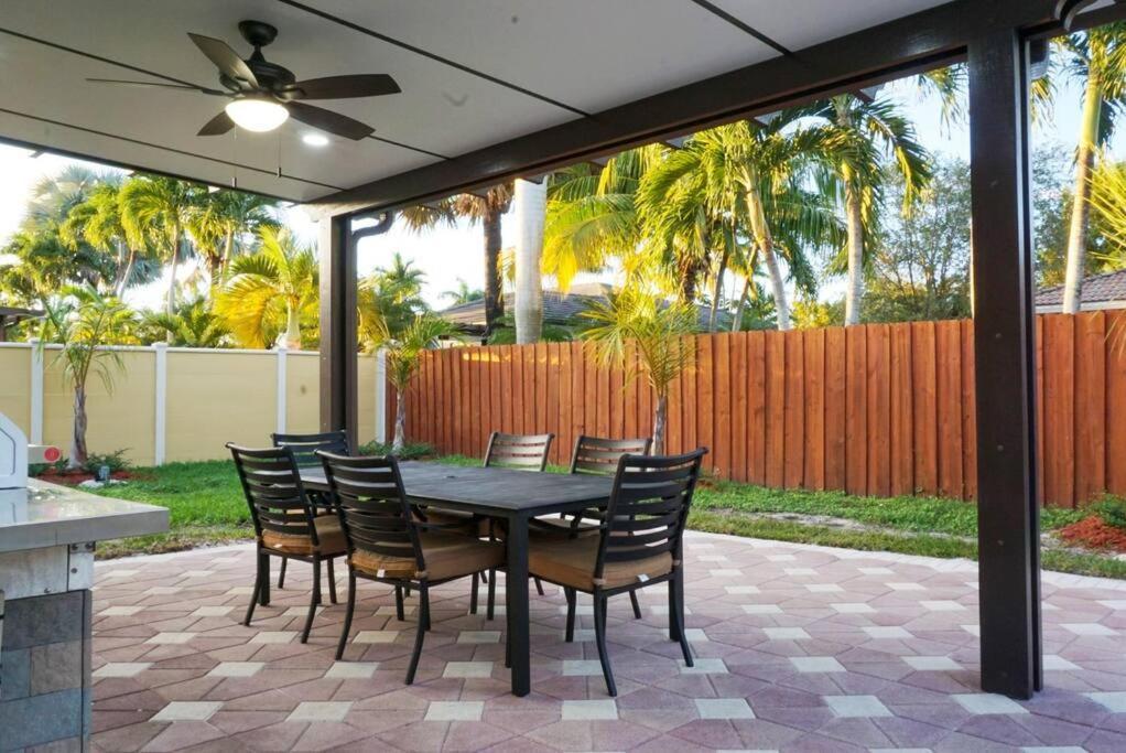 New Luxury Vacation Dream Rental- Sleeps 15! Miami Exteriér fotografie