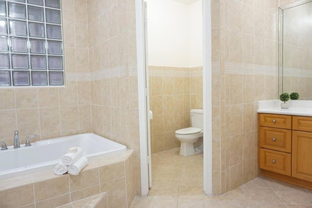 New Luxury Vacation Dream Rental- Sleeps 15! Miami Exteriér fotografie
