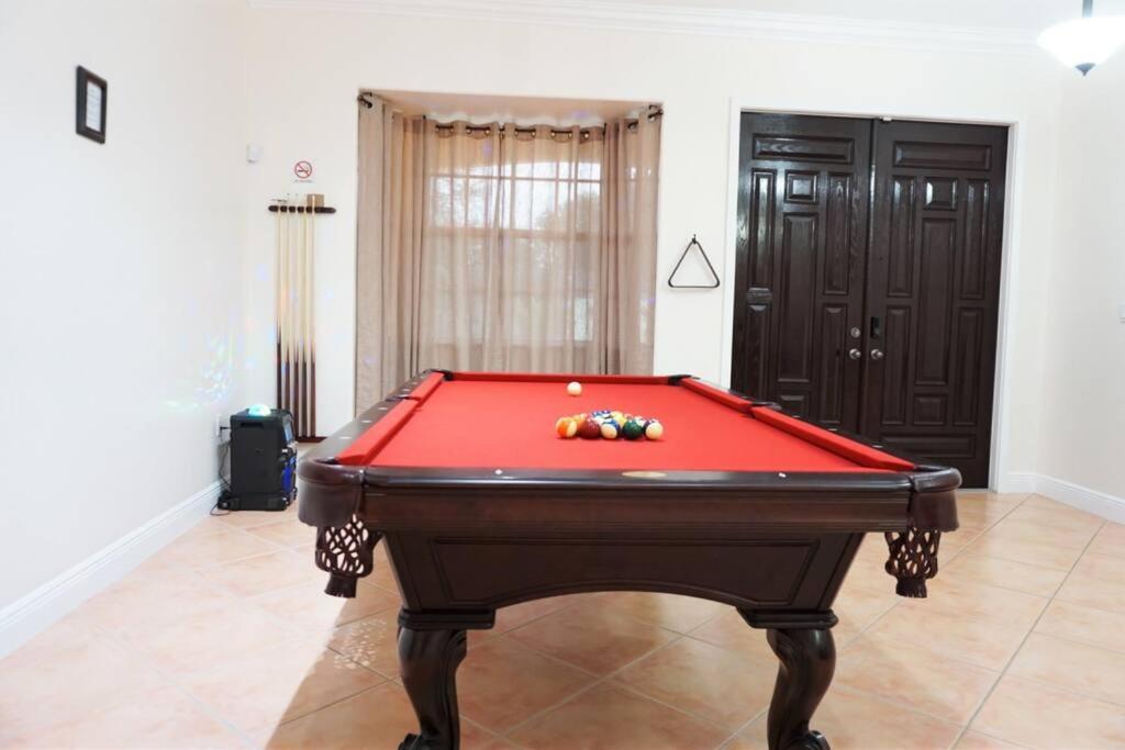 New Luxury Vacation Dream Rental- Sleeps 15! Miami Exteriér fotografie