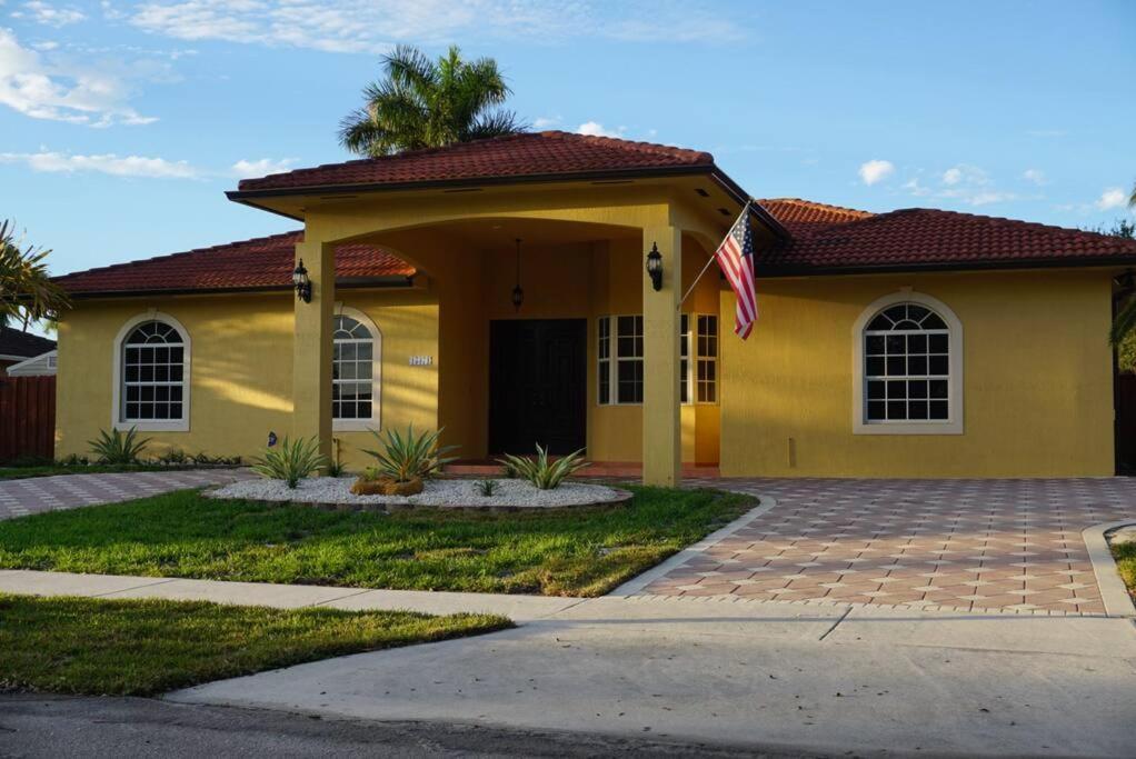 New Luxury Vacation Dream Rental- Sleeps 15! Miami Exteriér fotografie