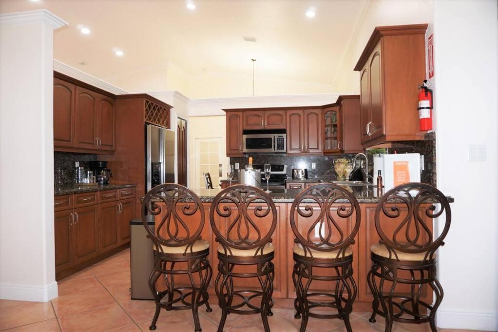 New Luxury Vacation Dream Rental- Sleeps 15! Miami Exteriér fotografie